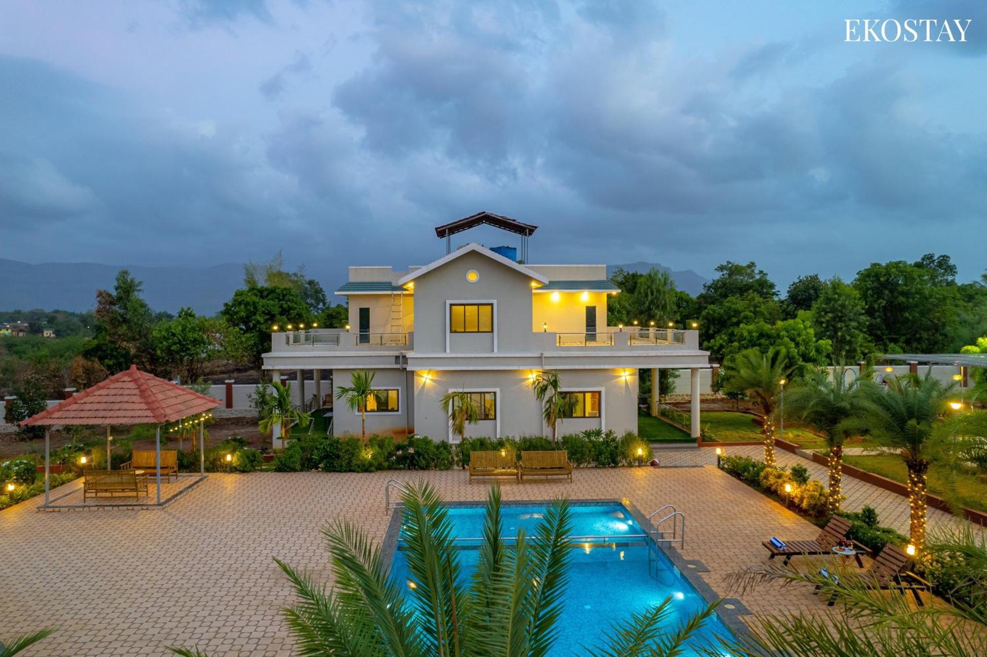 Ekostay Gold Palm Estate I Cricket Turf I Rain Dance I 2 Acre Property Karjat Kültér fotó