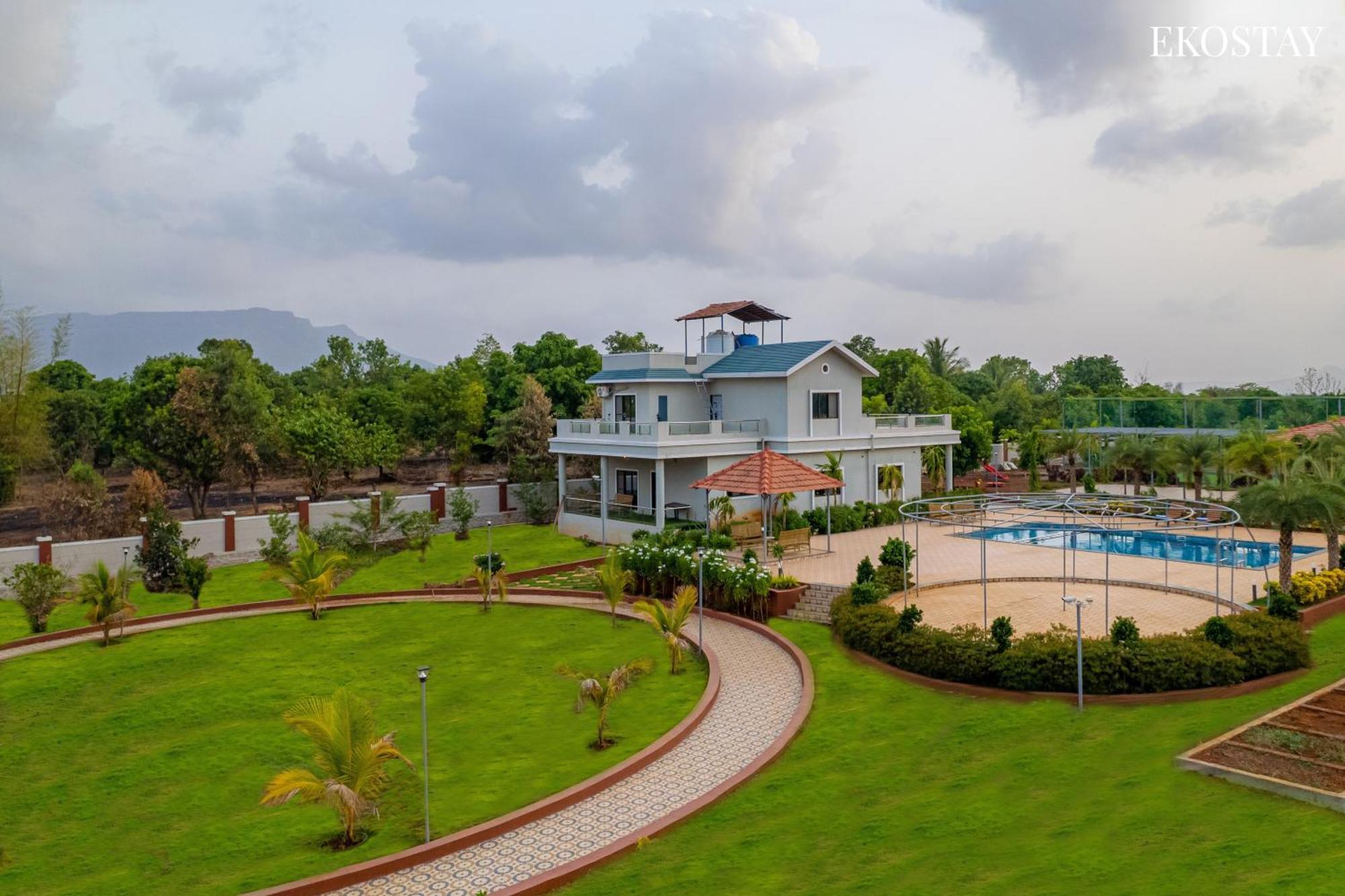 Ekostay Gold Palm Estate I Cricket Turf I Rain Dance I 2 Acre Property Karjat Kültér fotó