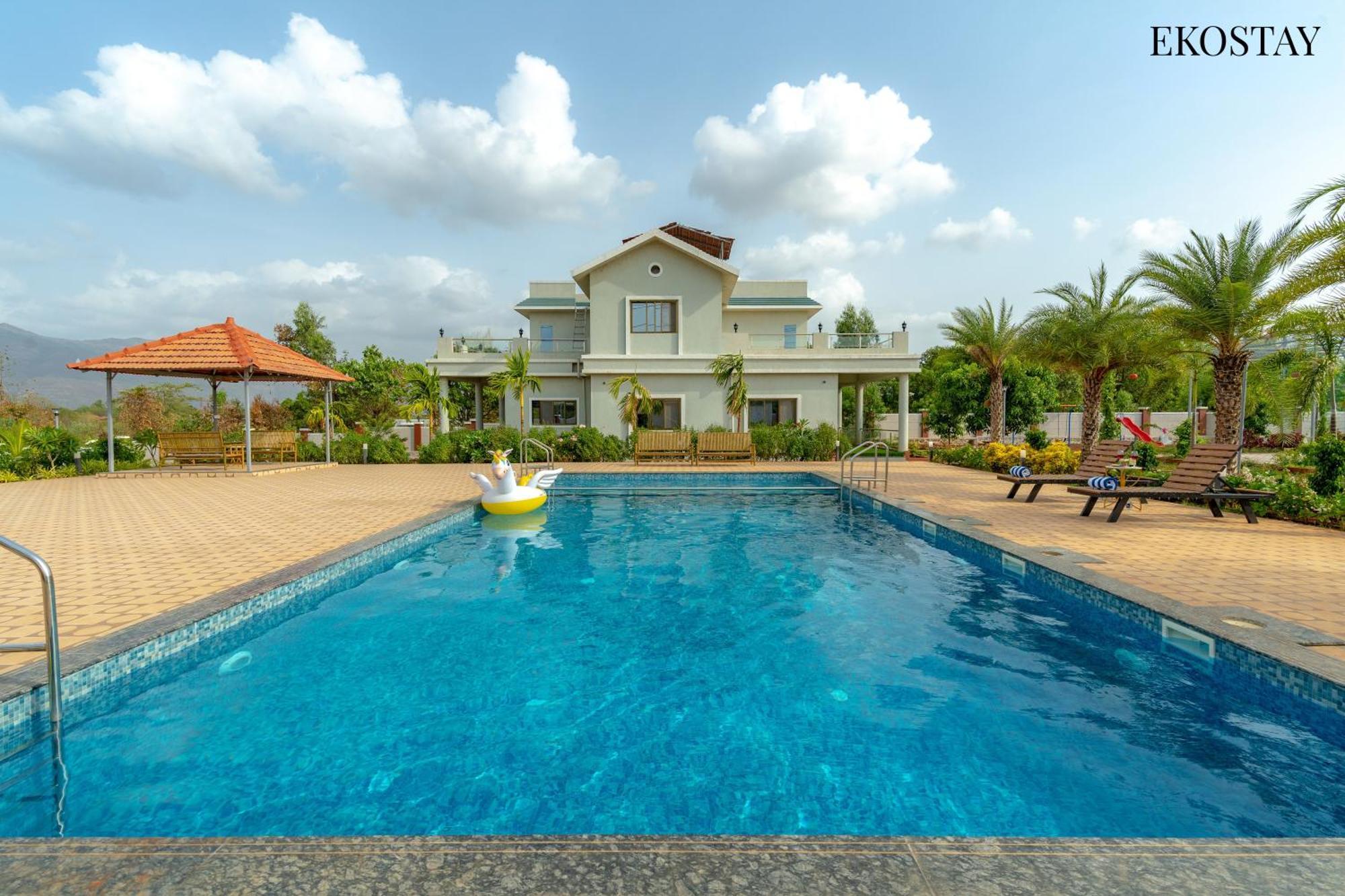 Ekostay Gold Palm Estate I Cricket Turf I Rain Dance I 2 Acre Property Karjat Kültér fotó