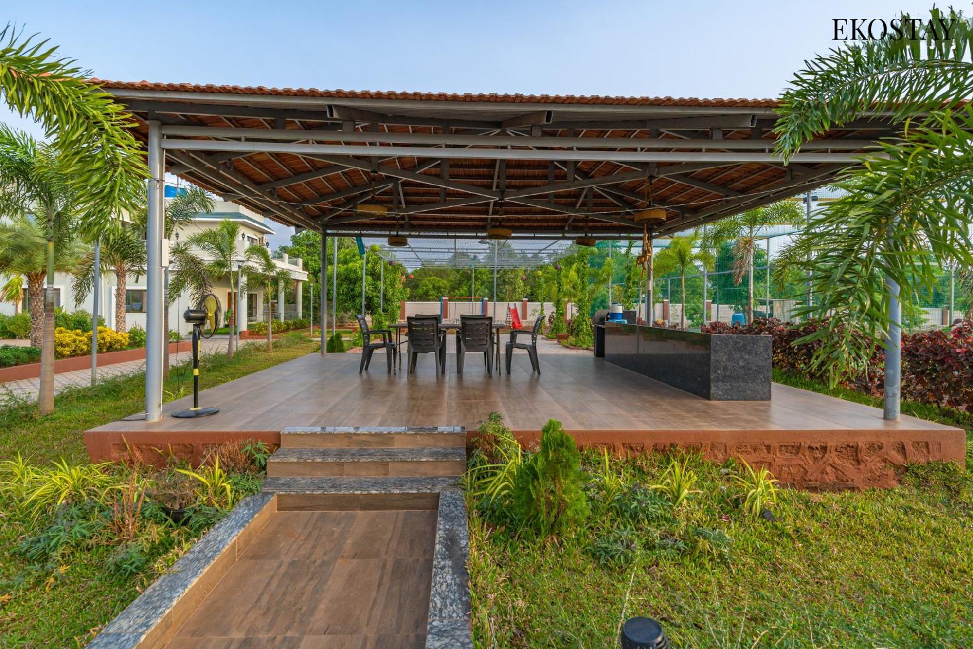 Ekostay Gold Palm Estate I Cricket Turf I Rain Dance I 2 Acre Property Karjat Kültér fotó